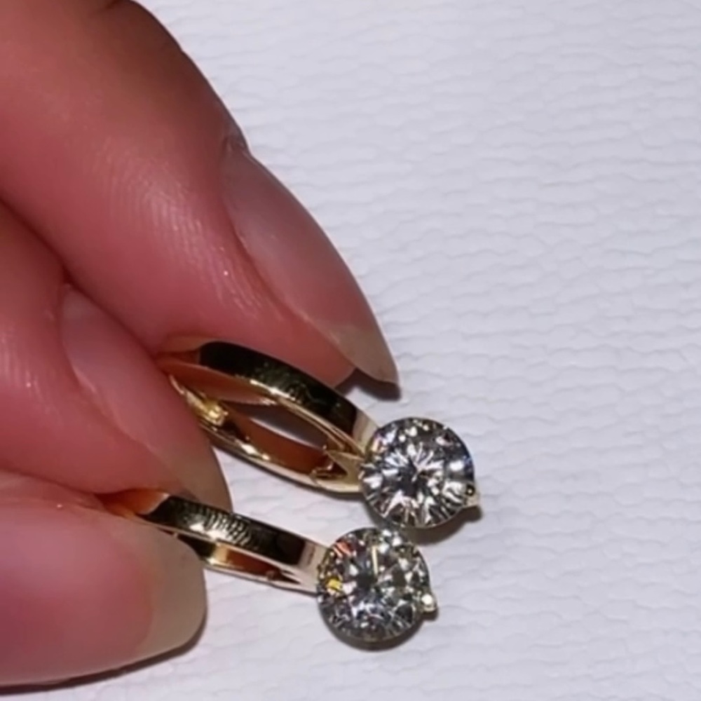 GRA Certified 1CT Earrings